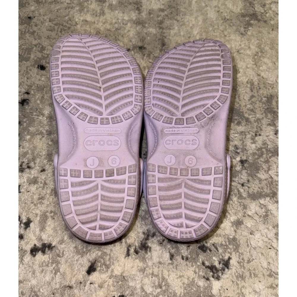 Crocs Clogs Big Girls Junior Sz 6 Purple Shoes Croc W/ Lilo Stitch Charms